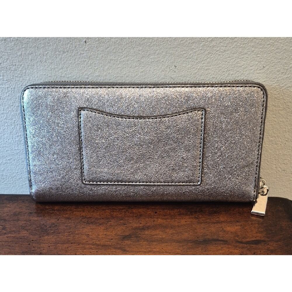 Michael Kors Metallic Silver Zip Wallet - Picture 2 of 14